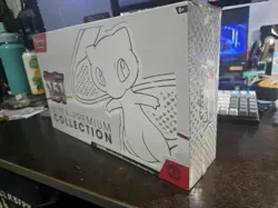 Pokemon Scarlet & Violet 151 Ultra Premium Collection Box Mew (See Photos/Tear) 820650855412 - Image 4