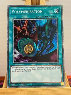 Polymerisation RA03-DE051 Platinum Secret Rare Deutsch NM YUGIOH (DPYG Artwork) - Image 1