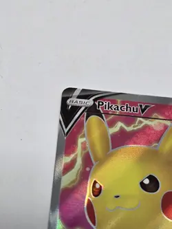 Pikachu V (Full Art) 170/185 SWSH04: Vivid Voltage - Pokemon Card - NM - Image 5