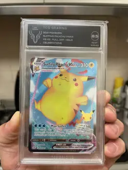 Surfing Pikachu VMAX 009/025 Celebrations Pokemon Card - NM/MINT FREE POSTAGE - Image 1