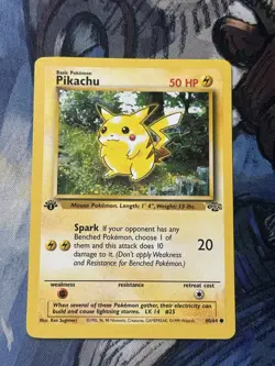 LP Pikachu 60/64 1st Edition Jungle Set Common 1999 English Pokemon Card WoTC - Image 1