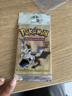 Wizards of The Coast Pokemon Fossil Booster Pack Sealed Unweighed 742818061599 - Image 1