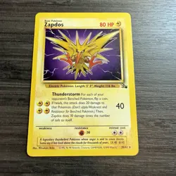 Pokemon TCG Zapdos 30/62 Fossil Unlimited Rare Non-Holo Vintage Small Crease - Image 1