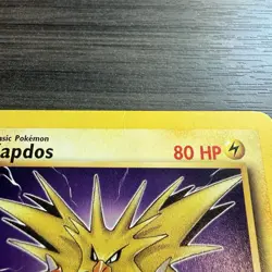 Pokemon TCG Zapdos 30/62 Fossil Unlimited Rare Non-Holo Vintage Small Crease - Image 2
