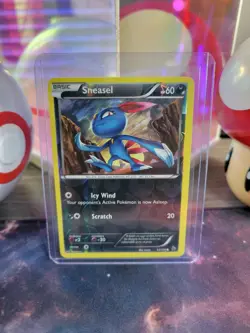 Sneasel 51/105 Pokemon TCG XY Flashfire Reverse Holo Common LP - Image 1