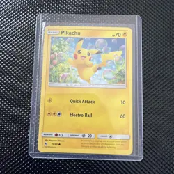 Pikachu 19/68 Hidden FatesCommon Pokemon Card2019 NM-Mint - Image 1