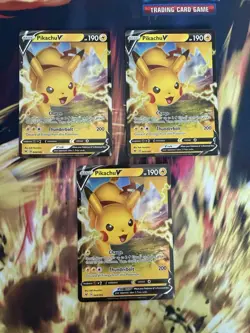Pokemon TCG Pikachu V - Holo 043/185 Vivid Voltage NM Ultra Rare - Image 1