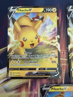 Pokemon TCG Pikachu V - Holo 043/185 Vivid Voltage NM Ultra Rare - Image 2