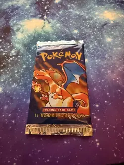 Wizards of the Coast Pokemon Base Set Booster Pack- Charizard - Short crimp 742818061582 - Image 1