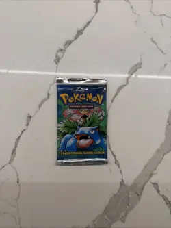 Heavy - Wizards of the Coast Pokemon Base Set Booster Pack - Image 1