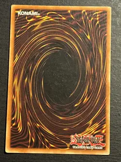 Dark Magician SDY-006 Unlimited Ultra Rare Yu-Gi-Oh Card Lighty Played LP - Image 2