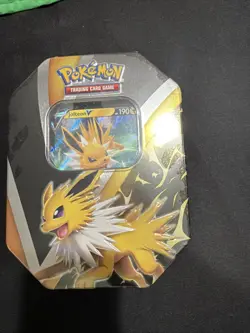 Pokemon Trading Card Game: Eevee Evolutions Tin - Booster Pack New 820650809057 - Image 1