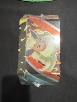 Pokemon Trading Card Game: Eevee Evolutions Tin - Booster Pack New 820650809057 - Image 2