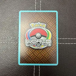 Pokemon TCG - Shaymin (Igor Costa) - 8/95 - 2012 World Championships - LP Rare - Image 2