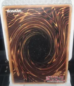 Gamma The Electromagnet Warrior SDMY-EN003 Super Rare Structure Deck: Yugi Muto - Image 2