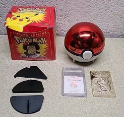 1999 POKEMON BURGER KING 23K GOLD PLATED PIKACHU CARD & POKEBALL CASE - Image 1