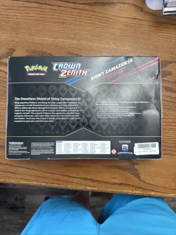 Pokemon TCG: Shiny Zamazenta Crown Zenith Premium Figure Collection - Image 2