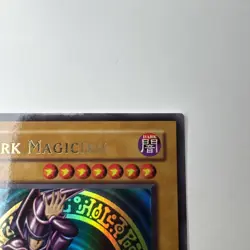 1996 YUGIOH TCG DARK MAGICIAN SDY-E005 Ultra Rare LP - Image 3