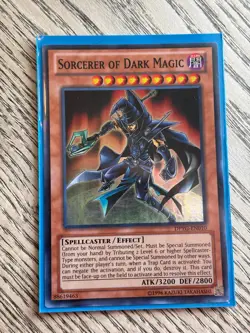 YUGIOH! Sorcerer of Dark Magic DPYG-EN010 Super Rare Unlimited Edition NM - Image 1