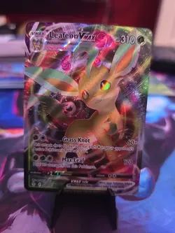Pokemon TCG Leafeon VMAX Holo Ultra Rare Card Evolving Skies 008/203 NM - Image 1