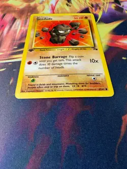 Geodude 47/62 MP-DMG Common 1st Edition Fossil 1999 Pokemon TCG - Image 2