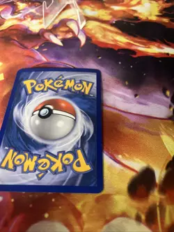 NM! Latias (8/113) EX Delta Species Stamped Reverse Holo Rare Pokemon Card! - Image 4
