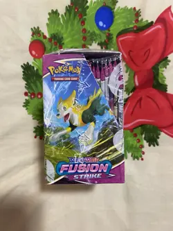 Pokemon TCG Factory Sealed Sword & Shield Fusion Strike Booster Box - Image 4
