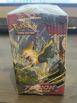 Pokemon TCG Sword & Shield Fusion Strike Booster Box Factory Sealed 36 Packs. - Image 2