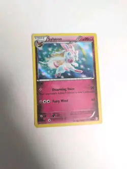 Sylveon #30/30 - Pokemon TCG - XY Trainer Kit: Sylveon & Noivern - Holo - Image 1