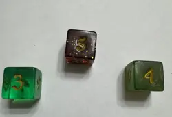 Magic the Gathering Lord of the Rings Velvet Pouch with three dice - Image 2