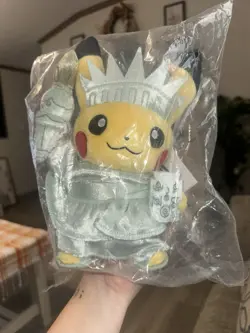 Pokemon Center Nintendo PIKACHU Plush Statue of Liberty Edition NY NYC NEW YORK - Image 1