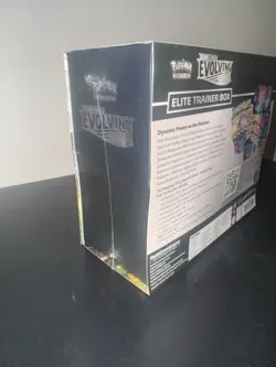 Pokemon TCG Sword & Shield Evolving Skies Elite Trainer Box (ETB) - Image 4