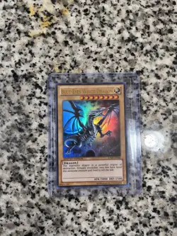 Konami Blue-Eyes White Dragon JUMP-EN068 Ultra Rare Limited Edition Dragon Card - Image 1