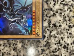 Konami Blue-Eyes White Dragon JUMP-EN068 Ultra Rare Limited Edition Dragon Card - Image 3