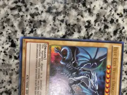 Konami Blue-Eyes White Dragon JUMP-EN068 Ultra Rare Limited Edition Dragon Card - Image 5