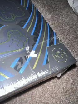 Pokemon Mega Charizard x EX Ultra-Premium Collection Box UPC. New Damaged Sealed - Image 2