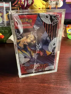 Pokemon TCG Scarlet Violet DESTINED RIVALS BOOSTER BOX Sealed w/acrylic case - Image 2
