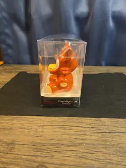 Five Nights At Freddy's Freddy and Foxy Ceramic Salt and Pepper Shaker Set - Image 2