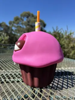 Five Nights At Freddy's FNAF 2 Cupcake Bottle Sipper - AMC Theater Exclusive - Image 4