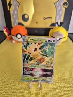 Pokemon TCG Leafeon VSTAR SWSH195 Sword & Shield Black Star Promo - Image 1