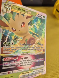 Pokemon TCG Leafeon VSTAR SWSH195 Sword & Shield Black Star Promo - Image 5
