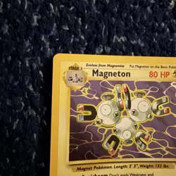Pokemon TCG Magneton 11/62 Fossil Set Holo Rare Card 1999, LP with slight bend - Image 5