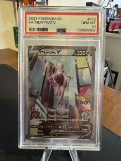 2022 POKEMON GO #072 FULL ART/MEWTWO V PSA 10 - Image 1