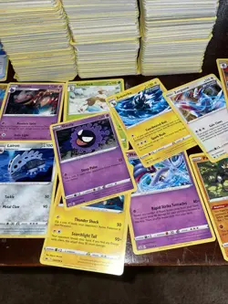 Chilling Reign Bulk Lot 1200+ Cards NO ENERGIES - Image 2