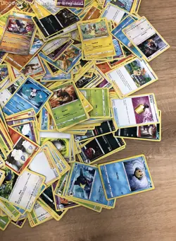 2.5LB Lot of Various Mixed Assorted Pokemon Cards TCG CCG Trading Cards - Image 5