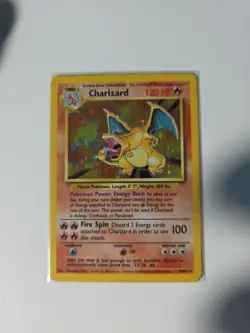 Pokemon TCG Charizard Base Set 4/102 Holo 1999-2000 Wizards Base Set - Image 1