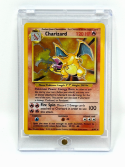 Pokemon TCG Charizard Base Set 4/102 Holo 1999-2000 Wizards Holo Rare - Image 1