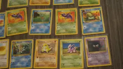 Pokemon Vintage Lot Non Holo 1st Ed Jungle And Fossil, And Shadowless - Image 5