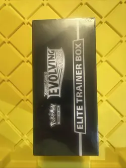 Pokemon TCG: Sword & Shield-Evolving Skies Elite Trainer Box - Image 3