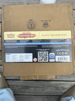 POKEMON - Paradox Rift Elite Trainer Box ETB Roaring Moon Sealed - Image 3